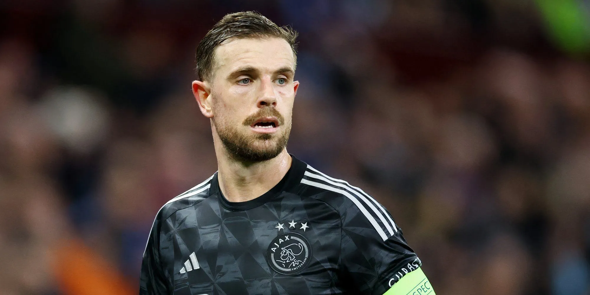 Jordan Henderson trong màu áo Ajax ở mùa giải 2024/2025 chứng kiến đội nhà để mất chức vô địch Eredivisie vào tay PSV