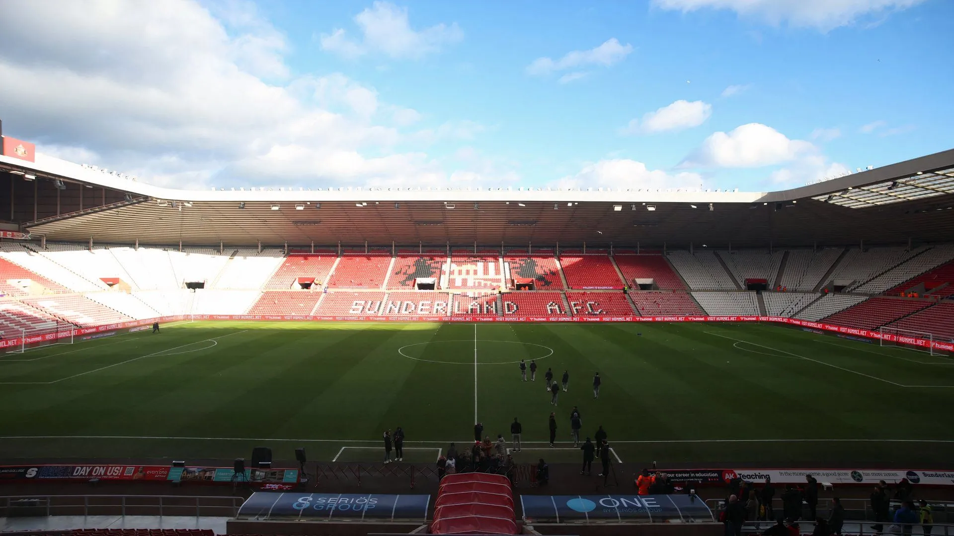 Sân vận động Ánh Sáng của Sunderland, một lựa chọn khác cho Rubin Colwill nếu anh rời Cardiff City