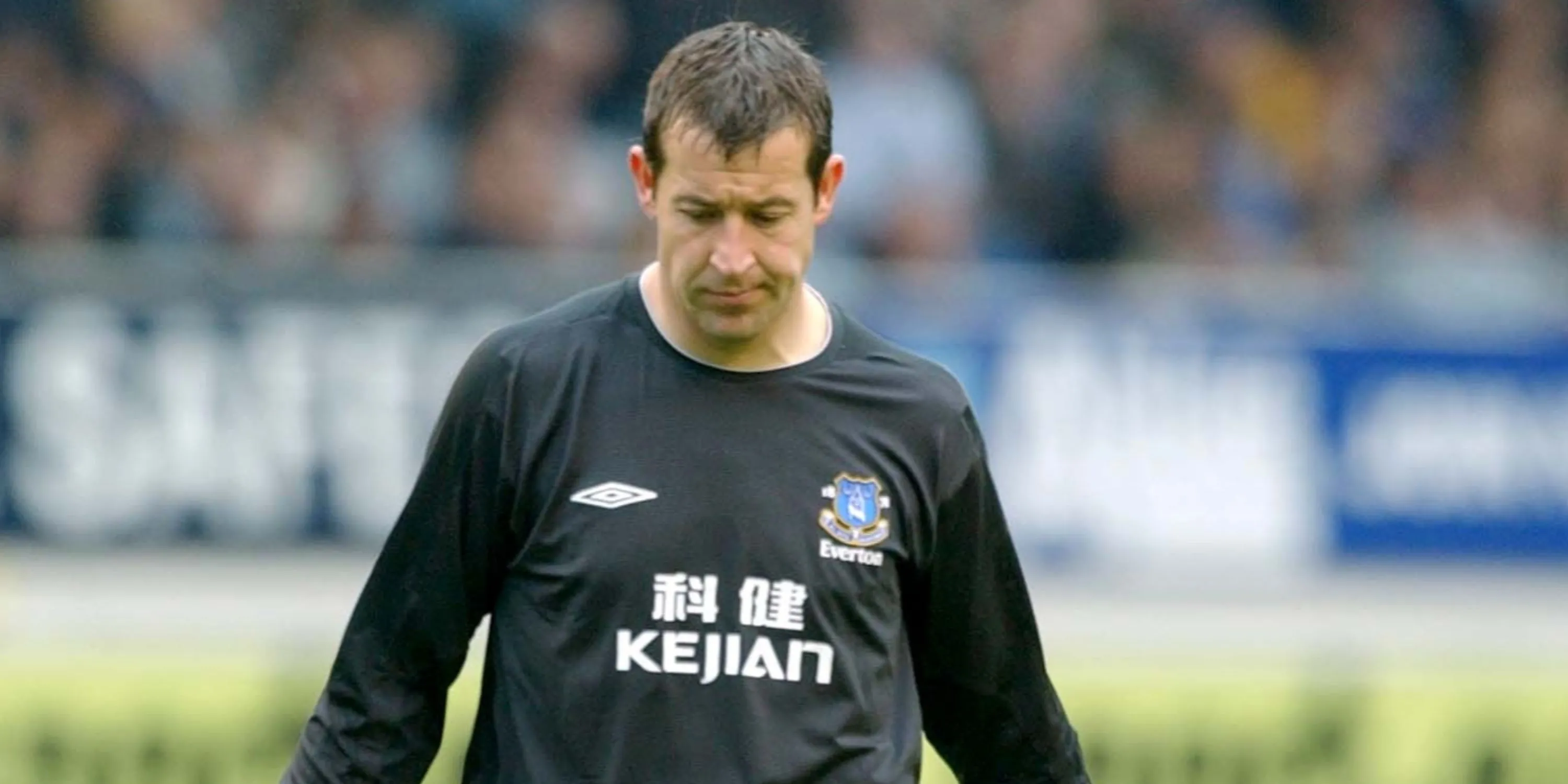Thủ môn Nigel Martyn của Leeds United