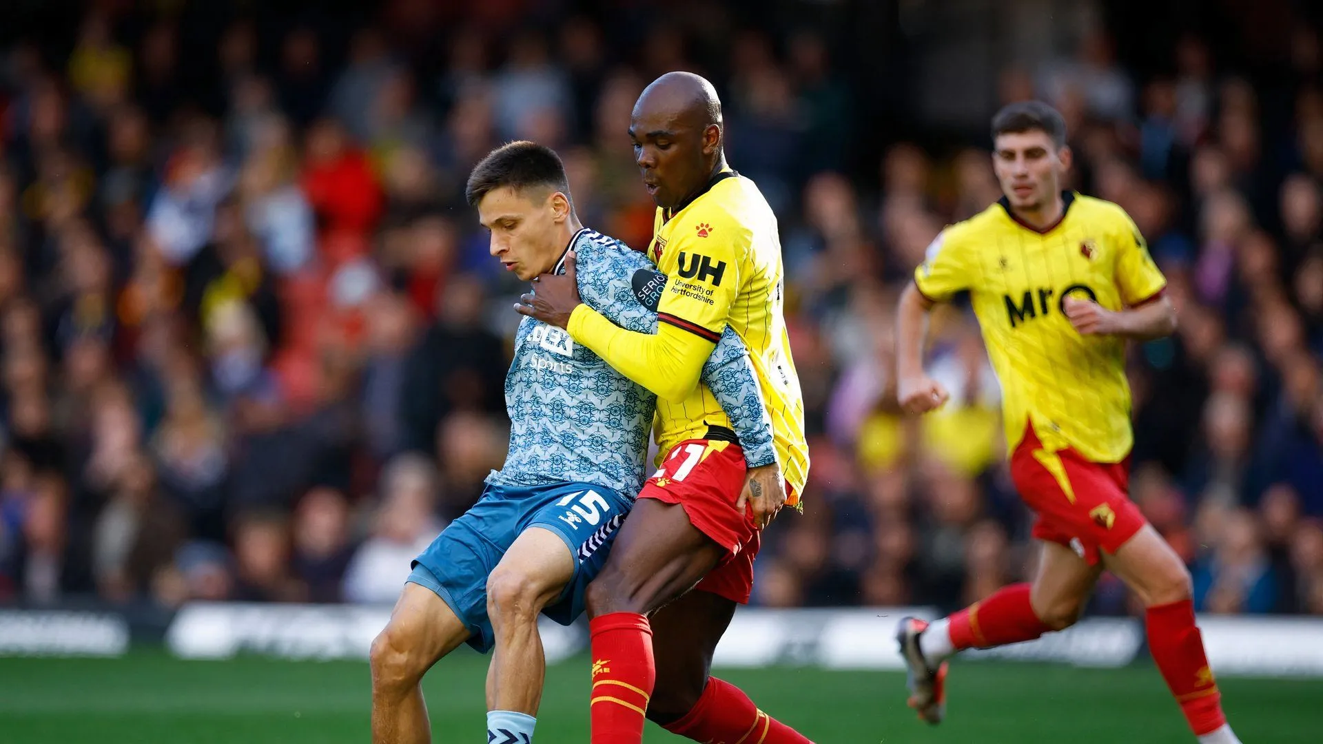 Trung vệ Angelo Ogbonna của Watford