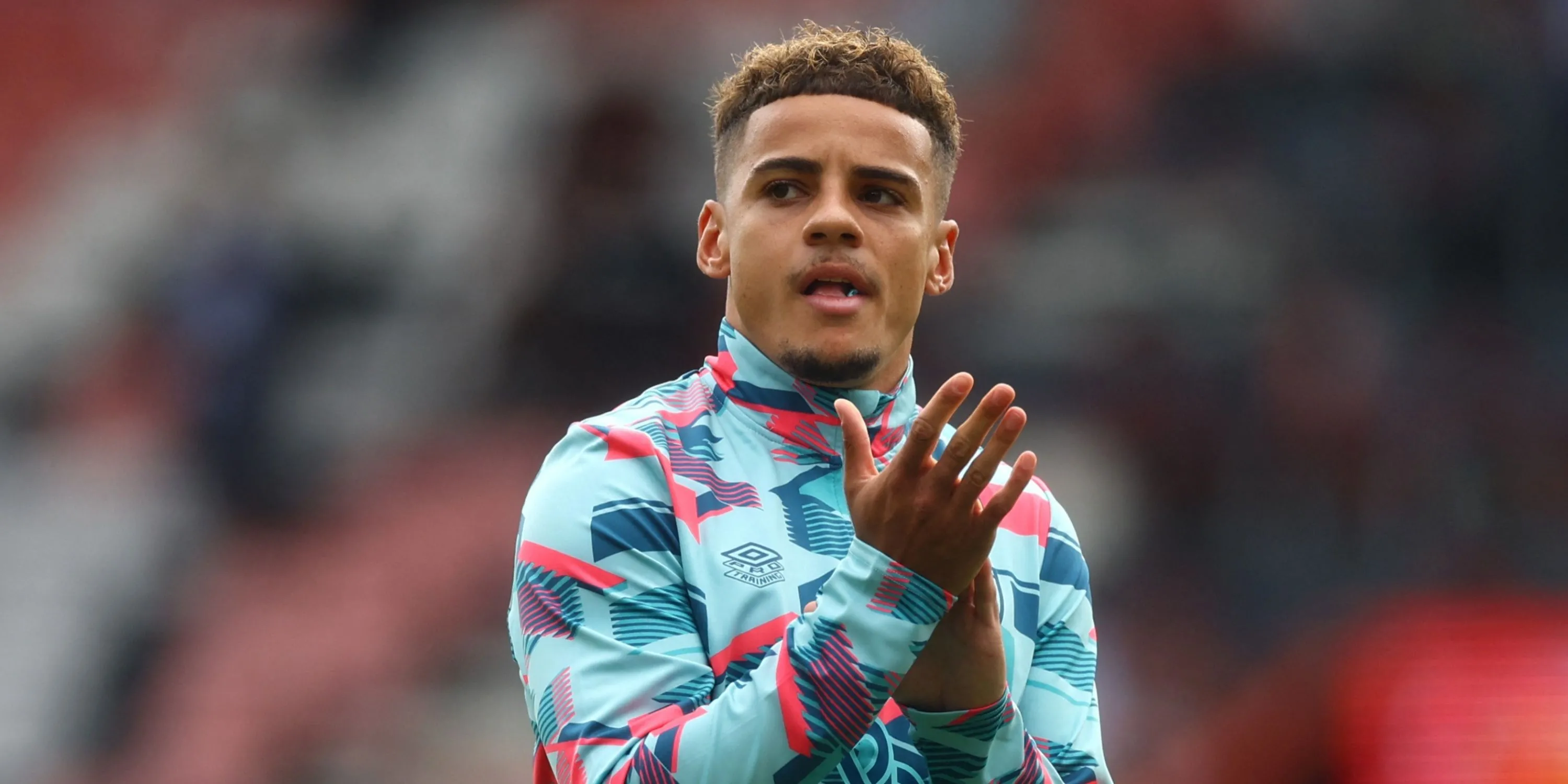 Max Aarons trong màu áo Bournemouth