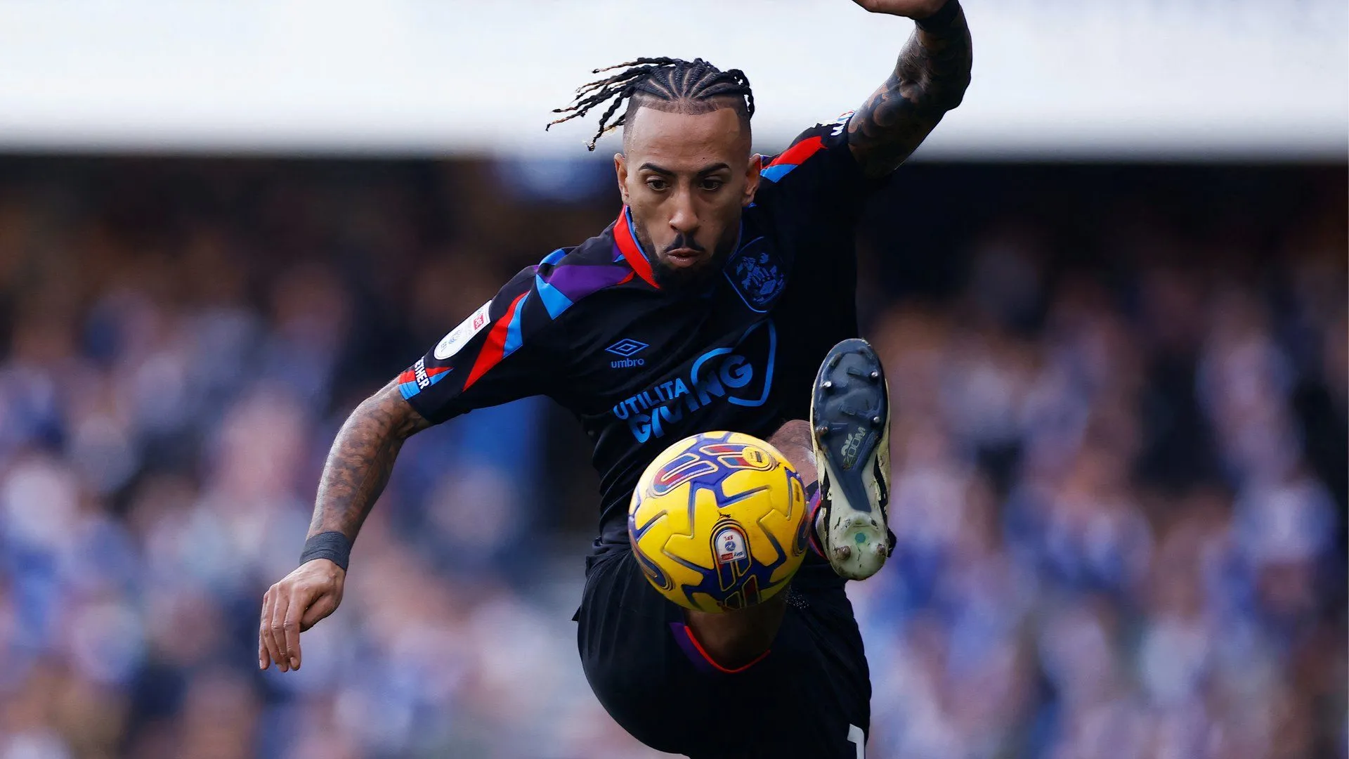 Sorba Thomas trong màu áo West Brom khi được cho mượn tại Championship