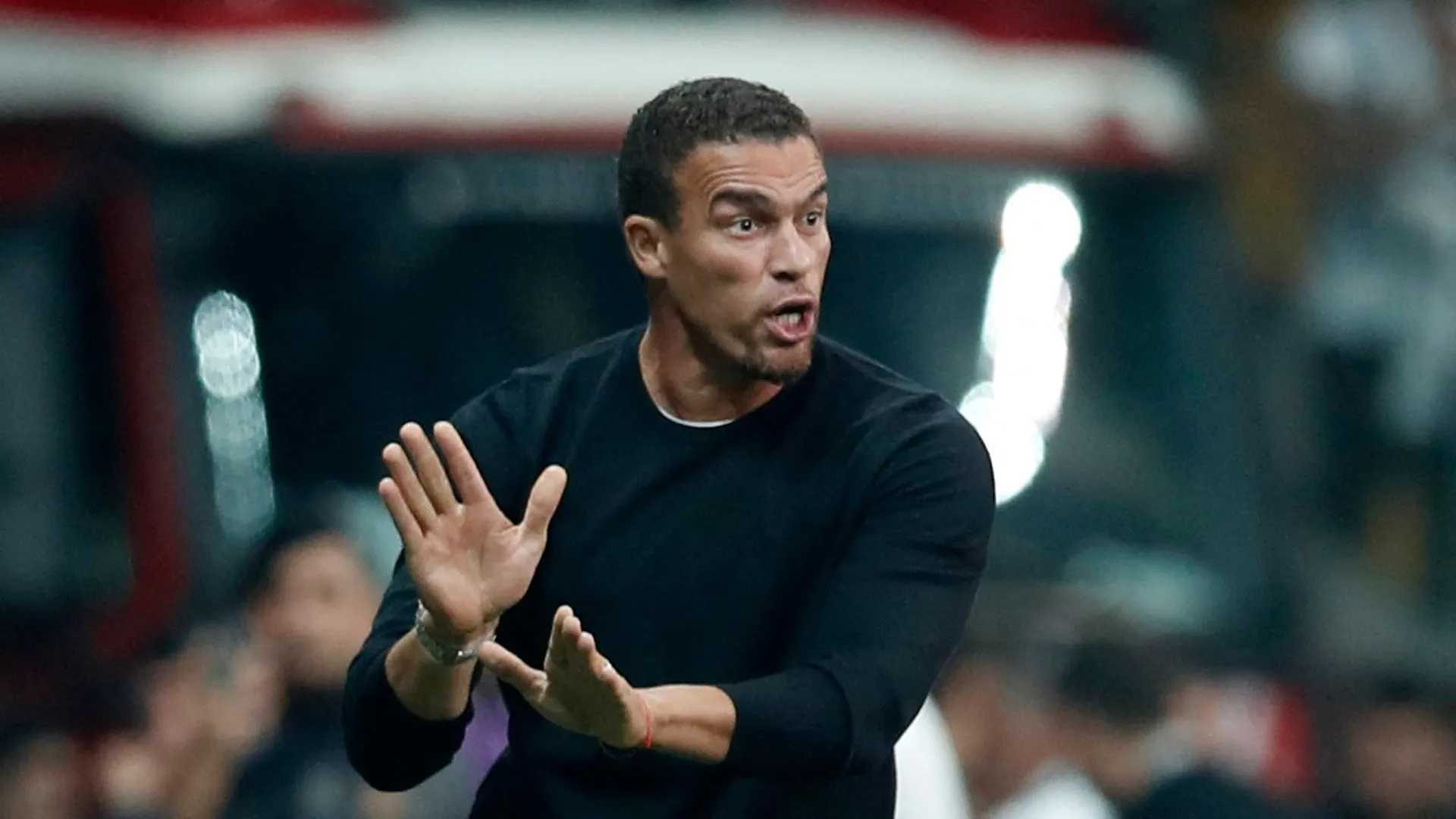 HLV Valerien Ismael của Blackburn Rovers xác nhận Tyrhys Dolan rời đội