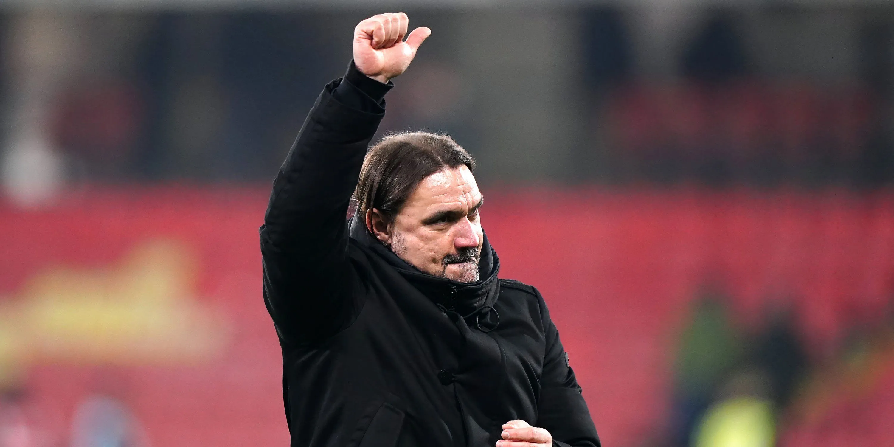 Huấn luyện viên Daniel Farke của Leeds United đứng trước thách thức chuyển nhượng mùa hè.