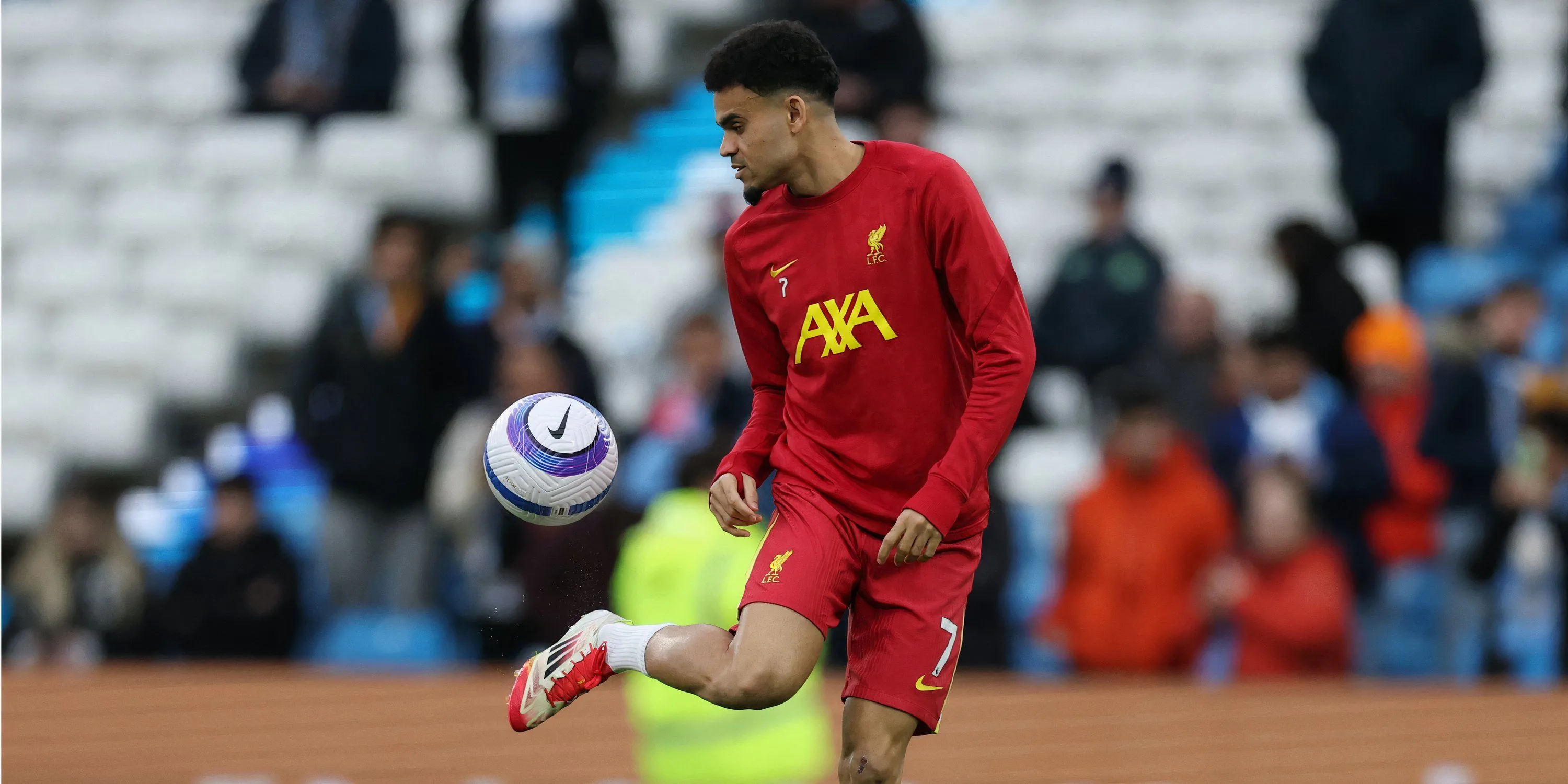 Tiền đạo Luis Diaz của Liverpool đang đối mặt với tương lai bất định