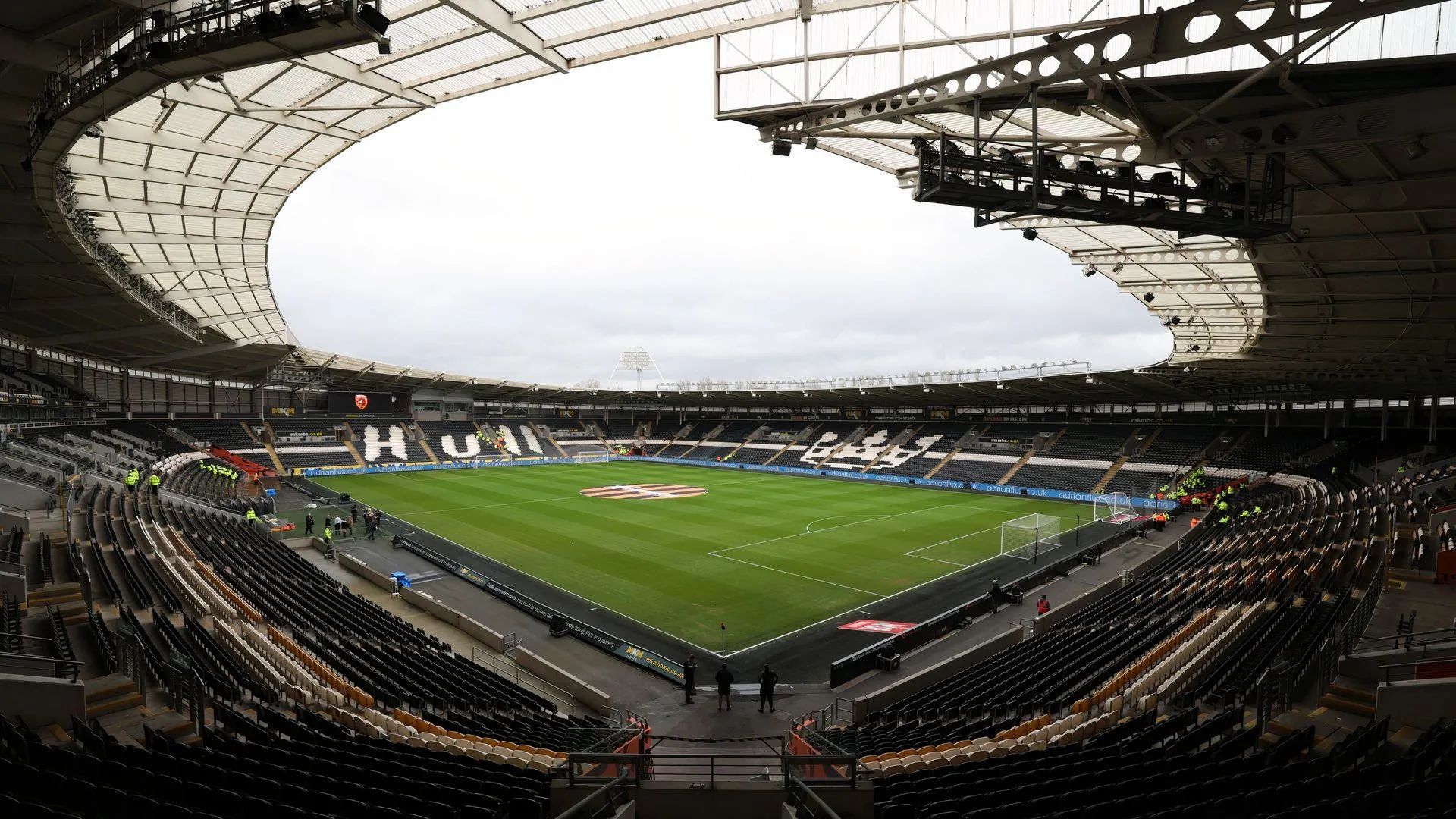 Toàn cảnh sân vận động MKM của Hull City, ngôi nhà của 'Những Chú Hổ'