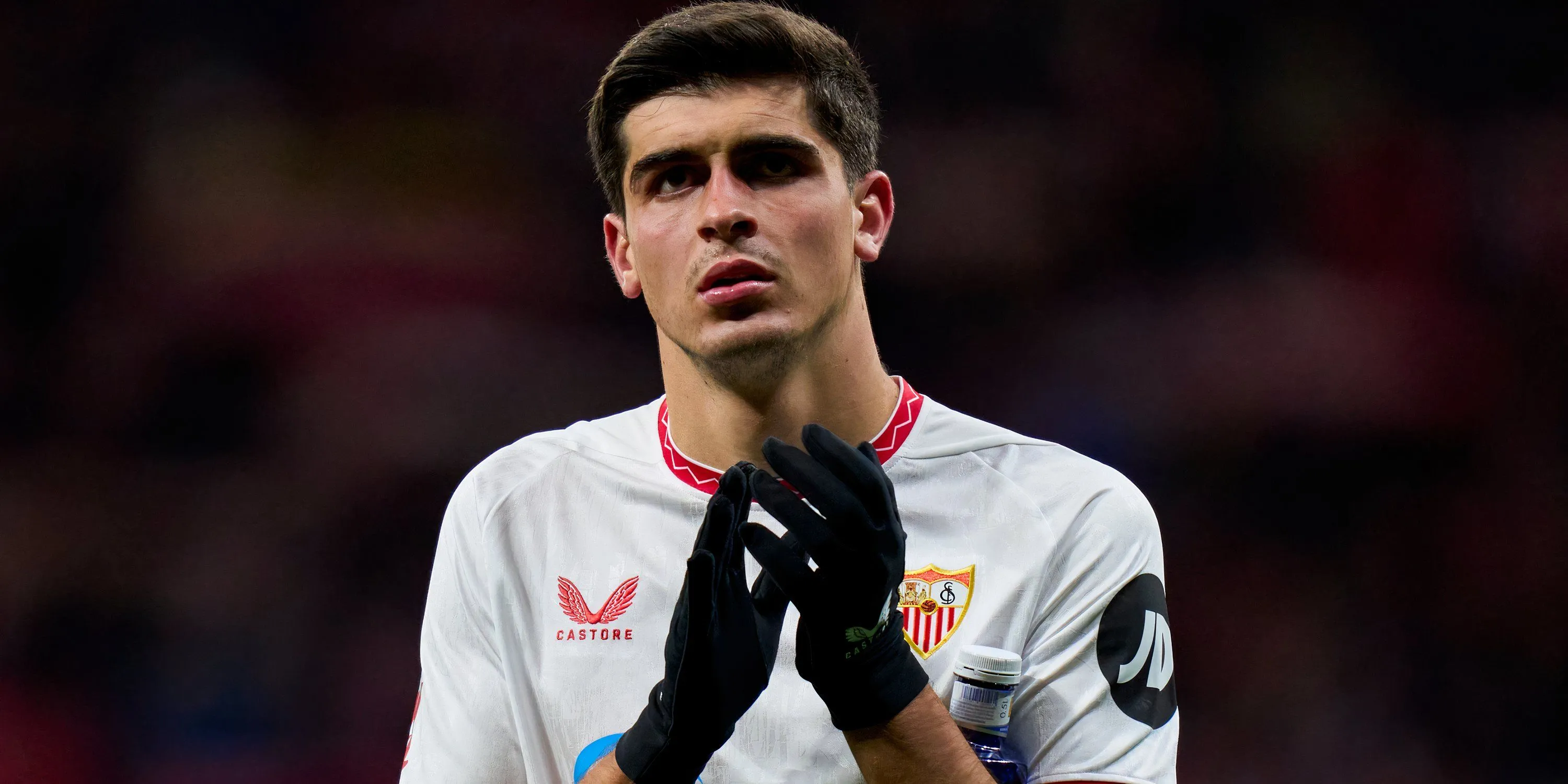 Juanlu Sanchez, hậu vệ cánh phải tiềm năng của Sevilla, mục tiêu chuyển nhượng của Everton và Wolves.