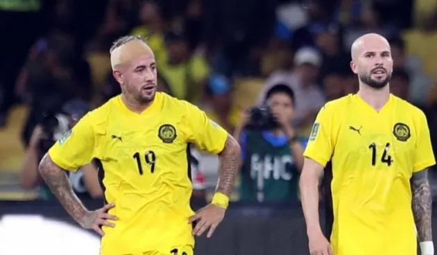 Cầu thủ Malaysia trong tình huống thi đấu tại vòng loại Asian Cup