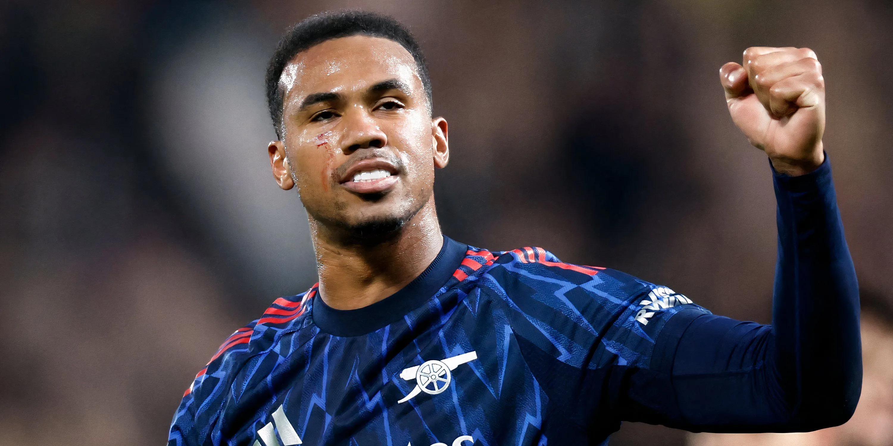 Gabriel Magalhaes đang tập luyện cùng đội hình Arsenal