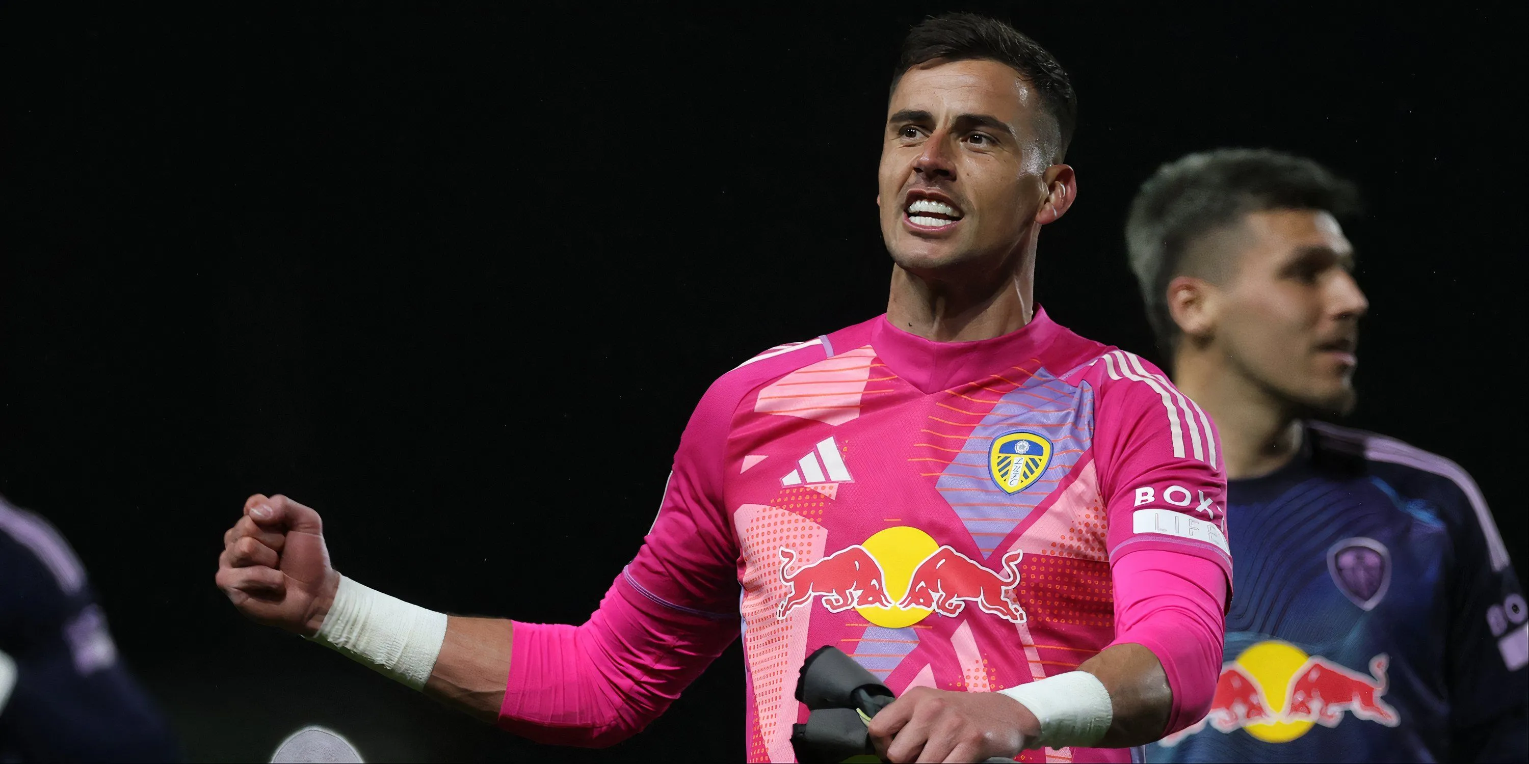 Karl Darlow đã tỏ ra là sự lựa chọn đáng tin cậy cho Leeds ở Championship