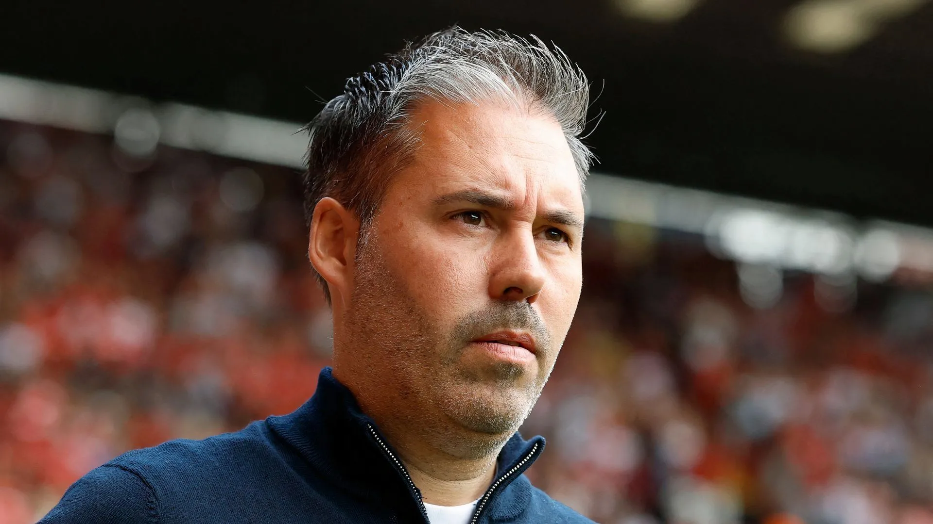 Marti Cifuentes, chiến lược gia của Leicester City trong thời kỳ thử thách