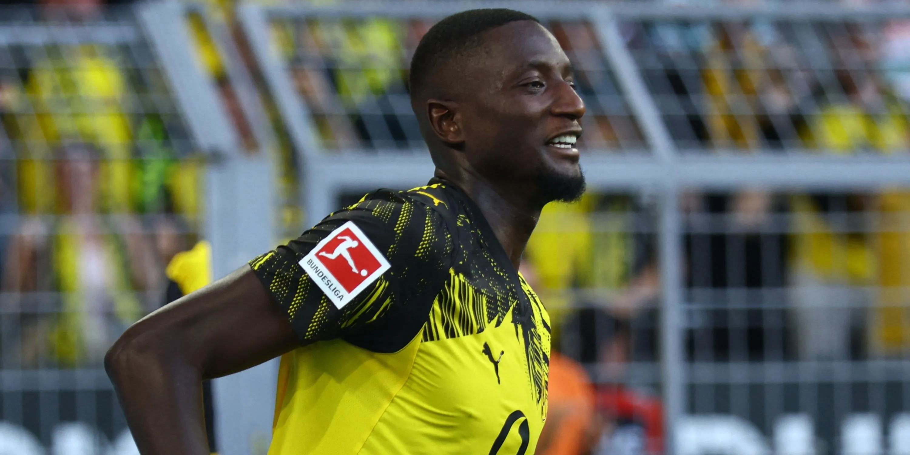 Serhou Guirassy trong tình huống chơi bóng cho Borussia Dortmund