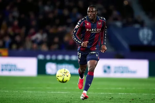 Etta Eyong thu hút nhiều CLB lớn theo đuổi